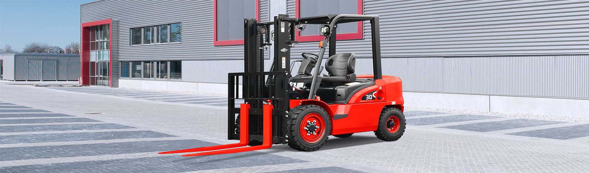 Forklift hire Uxbridge unloading pallets from a commercial truck